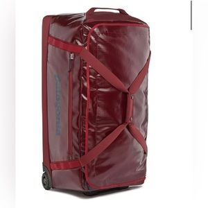 100L Patagonia Wheeled Duffel NWT